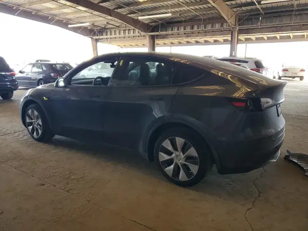 7SAYGDEE3NF557913 2022 TESLA MODEL Y - Image 2