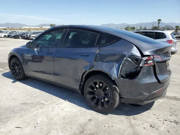 7SAYGDEE3PA023925 2023 TESLA MODEL Y - Image 2