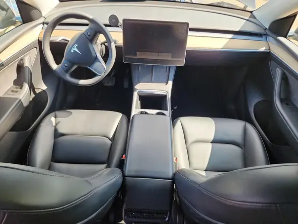 7SAYGDEE3PA026064 2023 TESLA MODEL Y - Image 8