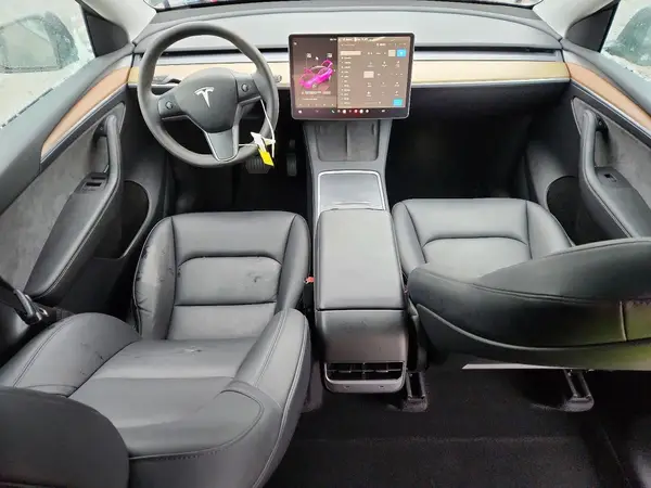 7SAYGDEE3PA027795 2023 TESLA MODEL Y - Image 8