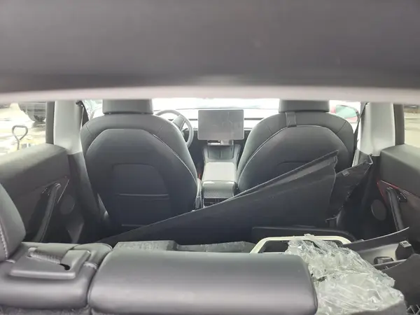 7SAYGDEE3PA029336 2023 TESLA MODEL Y - Image 8