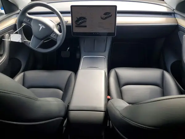 7SAYGDEE3PA030132 2023 TESLA MODEL Y - Image 8