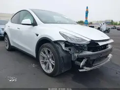 7SAYGDEE3PA030809 2023 TESLA MODEL Y