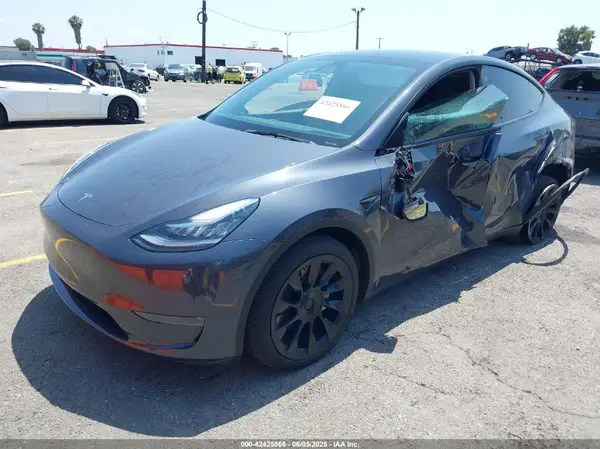 7SAYGDEE3PA033905 2023 TESLA MODEL Y - Image 2