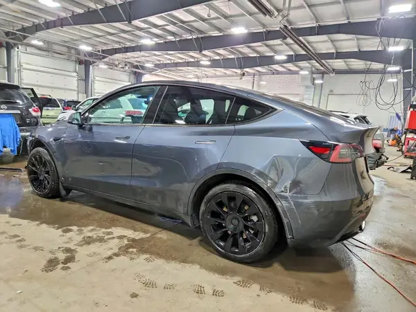 7SAYGDEE3PA036366 2023 TESLA MODEL Y - Image 2