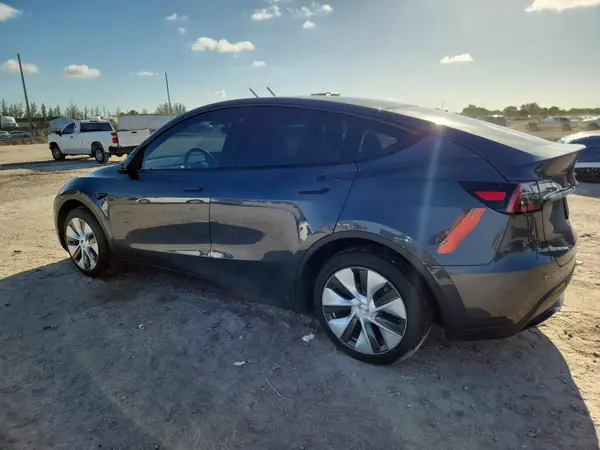 7SAYGDEE3PA042202 2023 TESLA MODEL Y - Image 2