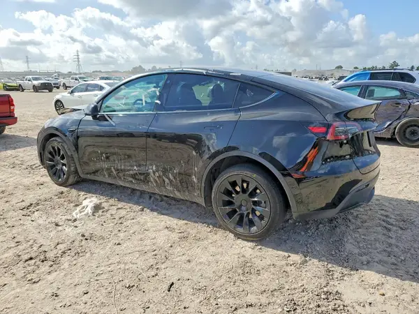 7SAYGDEE3PA042250 2023 TESLA MODEL Y - Image 2