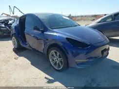 7SAYGDEE3PA047108 2023 TESLA MODEL Y