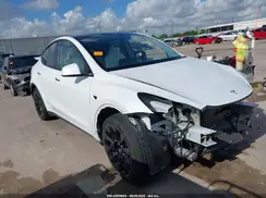 7SAYGDEE3PA050400 2023 TESLA MODEL Y