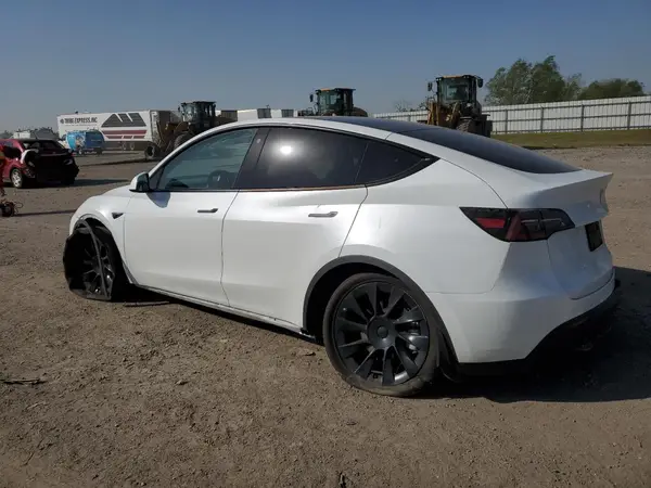 7SAYGDEE3PA055886 2023 TESLA MODEL Y - Image 2