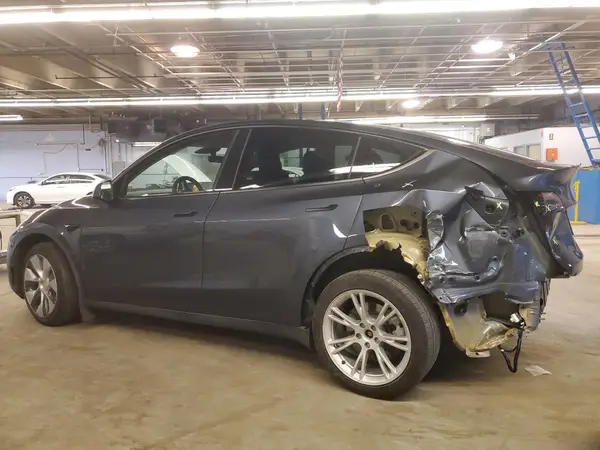 7SAYGDEE3PA057413 2023 TESLA MODEL Y - Image 2