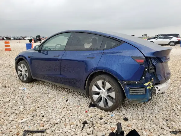 7SAYGDEE3PA058948 2023 TESLA MODEL Y - Image 2
