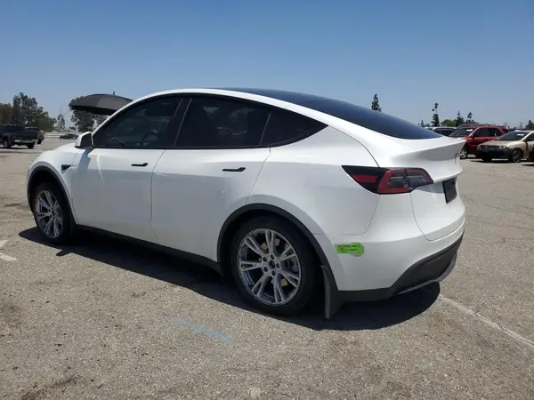 7SAYGDEE3PA065754 2023 TESLA MODEL Y - Image 2