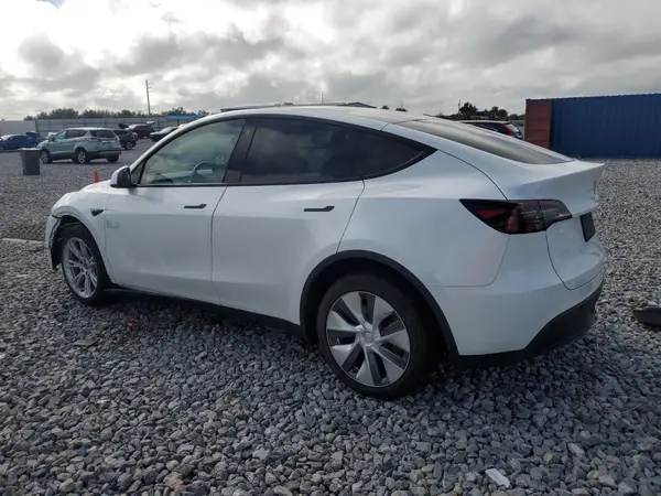 7SAYGDEE3PA069402 2023 TESLA MODEL Y - Image 2