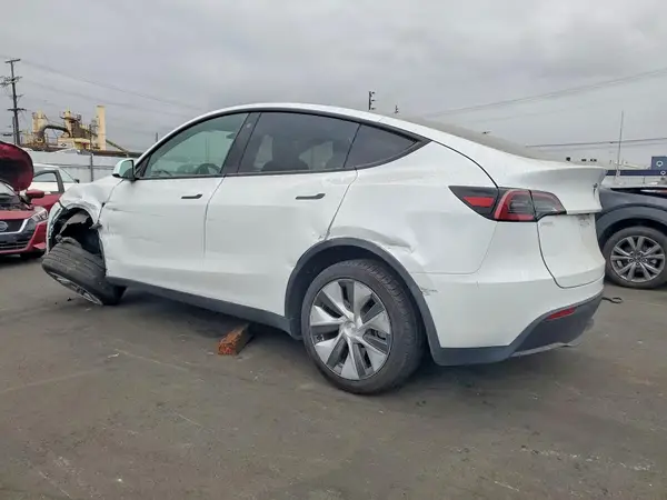 7SAYGDEE3PA075149 2023 TESLA MODEL Y - Image 2