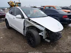 7SAYGDEE3PA076219 2023 TESLA MODEL Y