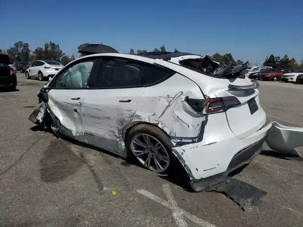 7SAYGDEE3PA077841 2023 TESLA MODEL Y - Image 2