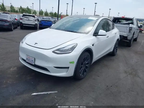 7SAYGDEE3PA079248 2023 TESLA MODEL Y - Image 2