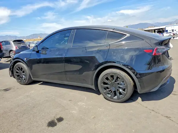 7SAYGDEE3PA083641 2023 TESLA MODEL Y - Image 2