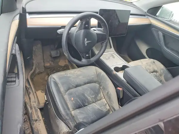 7SAYGDEE3PA086958 2023 TESLA MODEL Y - Image 8