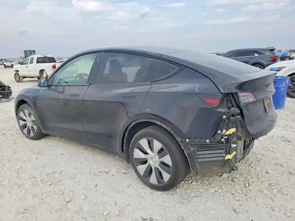 7SAYGDEE3PA091111 2023 TESLA MODEL Y - Image 2