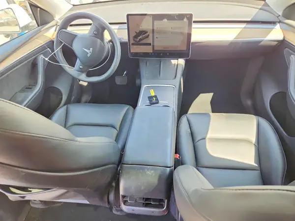 7SAYGDEE3PA095031 2023 TESLA MODEL Y - Image 8