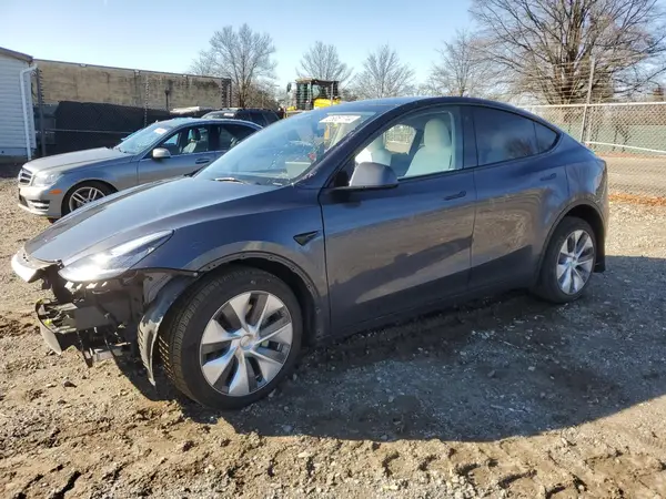 7SAYGDEE3PA102060 2023 TESLA MODEL Y - Image 1