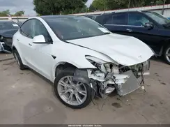 7SAYGDEE3PA110658 2023 TESLA MODEL Y