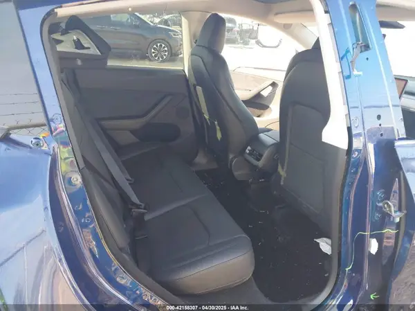 7SAYGDEE3PA114256 2023 TESLA MODEL Y - Image 8