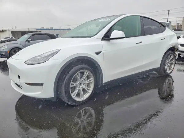 7SAYGDEE3PA117724 2023 TESLA MODEL Y - Image 1