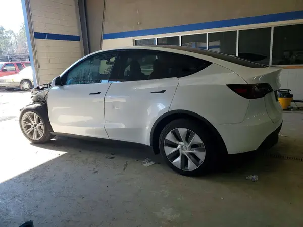 7SAYGDEE3PA119943 2023 TESLA MODEL Y - Image 2