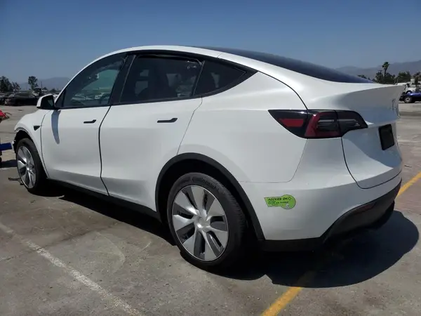 7SAYGDEE3PA120297 2023 TESLA MODEL Y - Image 2