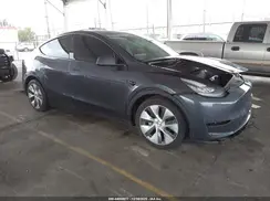 7SAYGDEE3PA121904 2023 TESLA MODEL Y