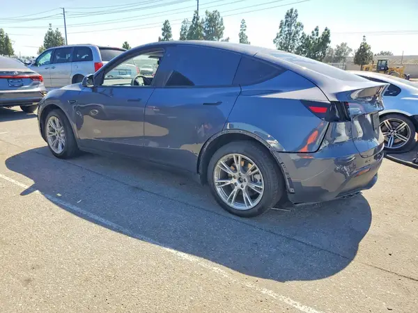 7SAYGDEE3PA122485 2023 TESLA MODEL Y - Image 2