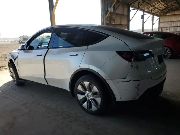 7SAYGDEE3PA122650 2023 TESLA MODEL Y - Image 2