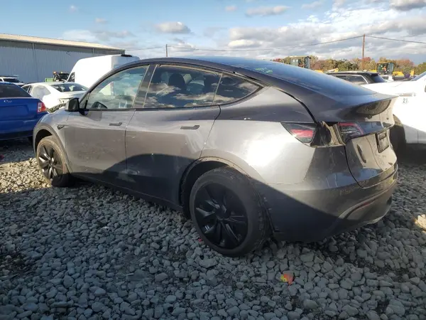 7SAYGDEE3PA128285 2023 TESLA MODEL Y - Image 2