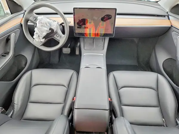 7SAYGDEE3PA129047 2023 TESLA MODEL Y - Image 8