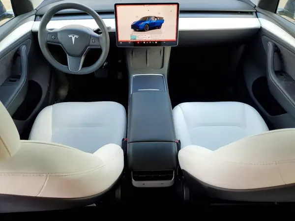 7SAYGDEE3PA135169 2023 TESLA MODEL Y - Image 8