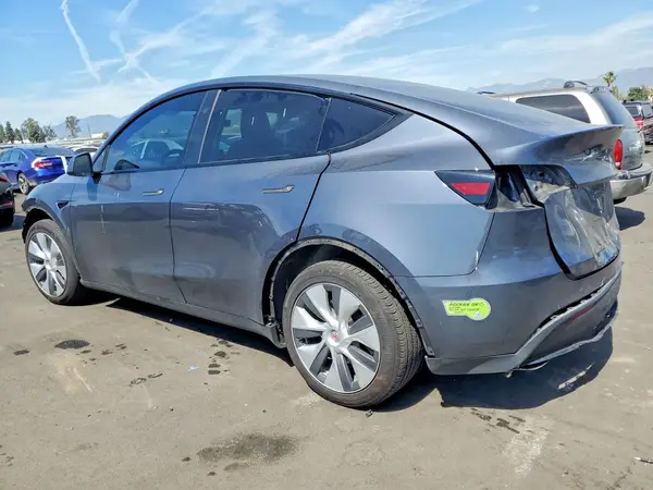7SAYGDEE3PA136080 2023 TESLA MODEL Y - Image 2