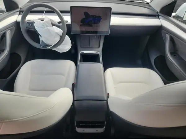 7SAYGDEE3PA147497 2023 TESLA MODEL Y - Image 8