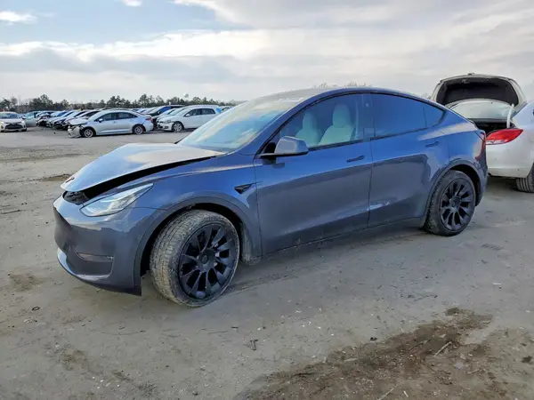7SAYGDEE3PA154093 2023 TESLA MODEL Y - Image 1