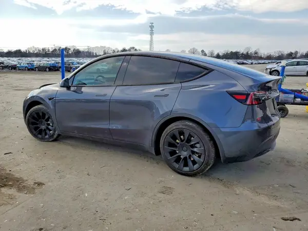 7SAYGDEE3PA154093 2023 TESLA MODEL Y - Image 2