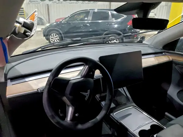 7SAYGDEE3PA155499 2023 TESLA MODEL Y - Image 8