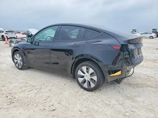 7SAYGDEE3PA157253 2023 TESLA MODEL Y - Image 2