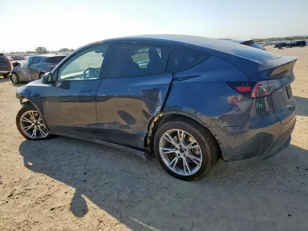 7SAYGDEE3PA157737 2023 TESLA MODEL Y - Image 2