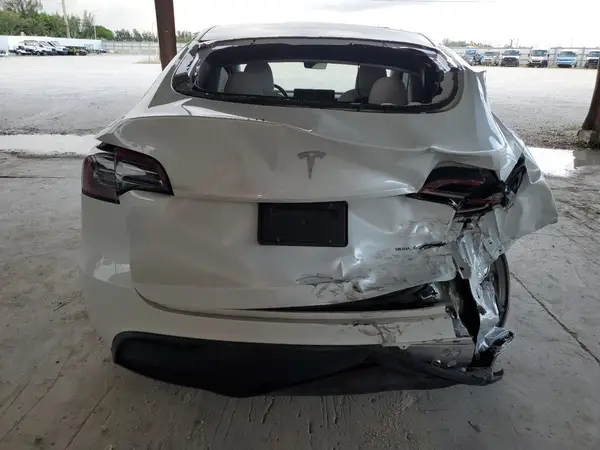 2023 TESLA MODEL Y auction photo 6