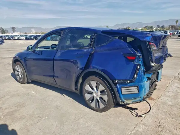 7SAYGDEE3PA170987 2023 TESLA MODEL Y - Image 2