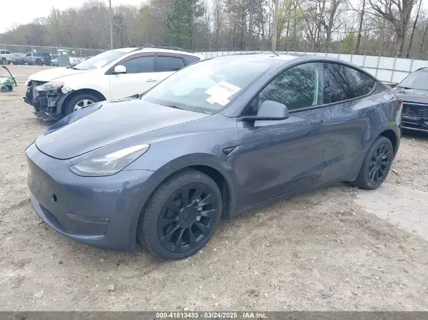 7SAYGDEE3PA177437 2023 TESLA MODEL Y - Image 2