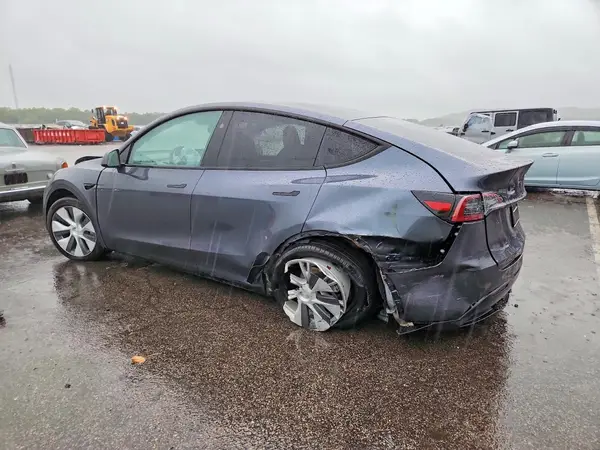 7SAYGDEE3PA178734 2023 TESLA MODEL Y - Image 2