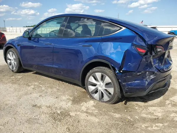 7SAYGDEE3PA178832 2023 TESLA MODEL Y - Image 2